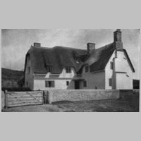 Ernest Gimson, Cottage Building by CLOUGH WILLIAMS-ELLIS, photo on gutenberg.org.jpg